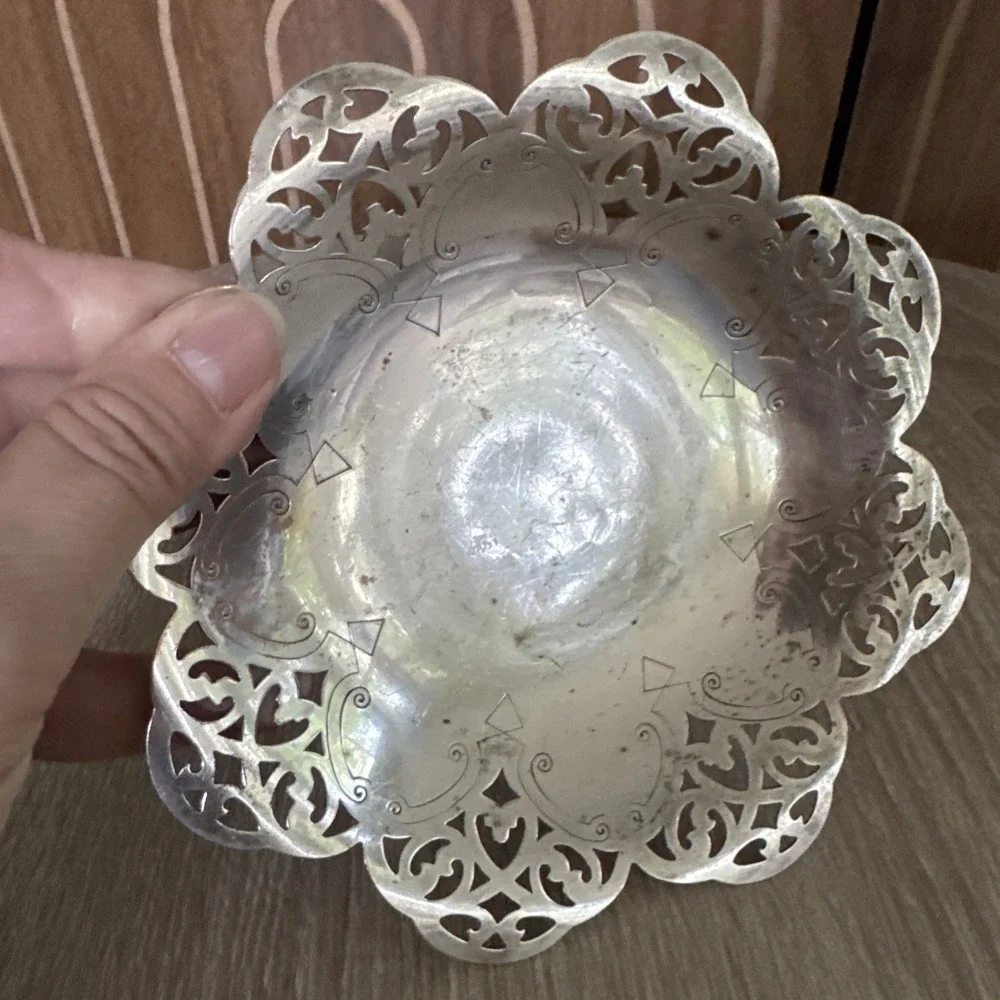 Vintage antique silver small pedestal dish 6 x 6 in. 1 inch high Grufton